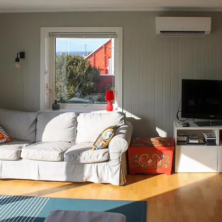 5 Bedroom Cozy In Holiday home